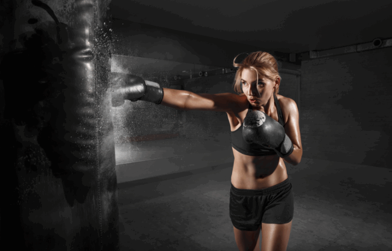 Як почати займатись боксом жінці перші кроки без страху