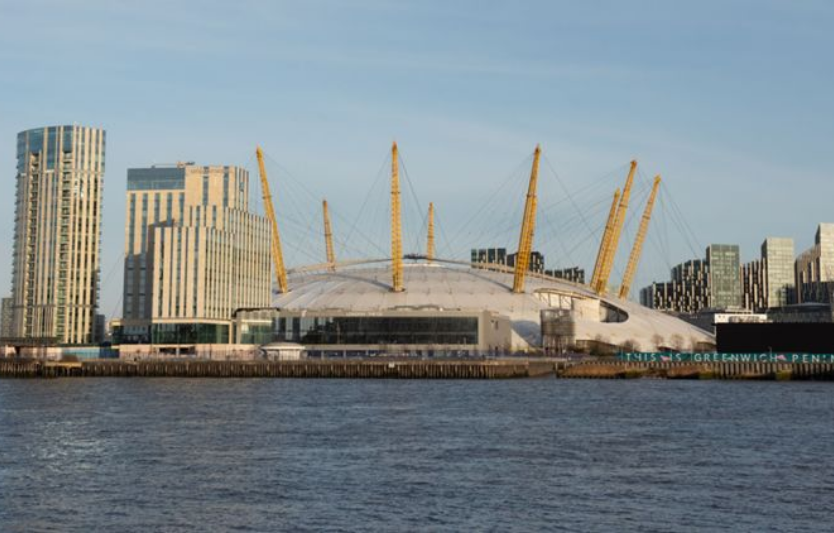 Субота 25.10: як дивитися два мейн-івенти в різних часових поясах